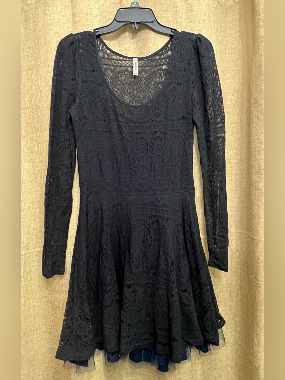 Free People Black Lace Long-Sleeve Skater Dress - Picture 4 of 9